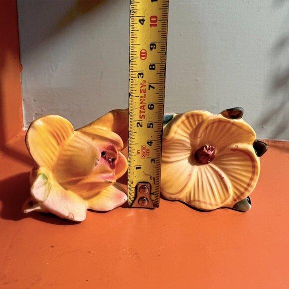 Ceramic Floral Salt & Pepper Shakers | Antique Made in Japan - Picture 5 of 15